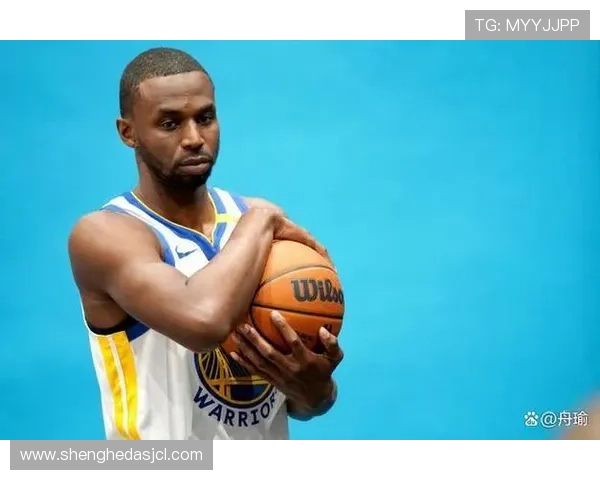 威金斯比上季更专注无球跑位为库里制造空位